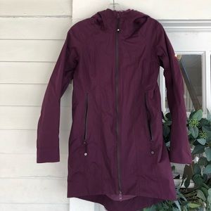 lululmeon right as rain jacket plum size 4
